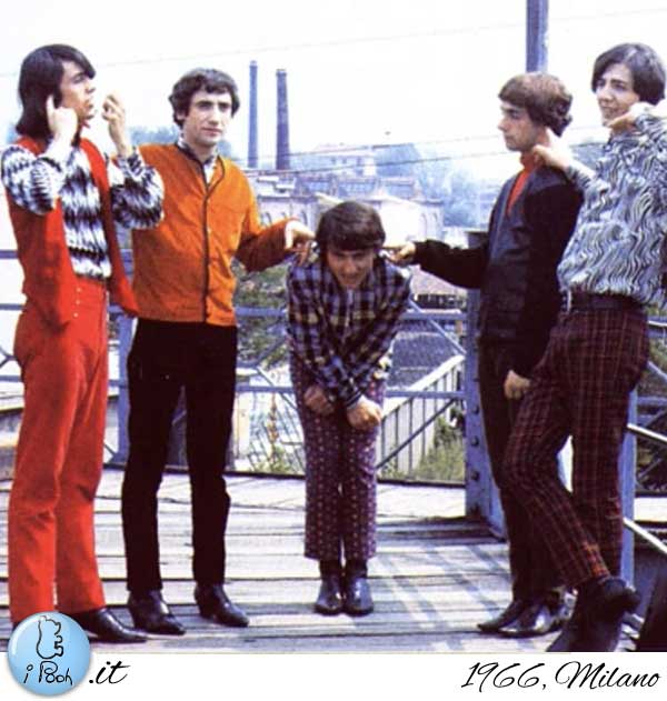1966 - Milano, cavalcavia Don Lorenzo Milani che unisce Via Lodovico il Moro all'Alzaia Naviglio Grande 1966 - Milano, cavalcavia Don Lorenzo Milani che unisce Via Lodovico il Moro all'Alzaia Naviglio Grande