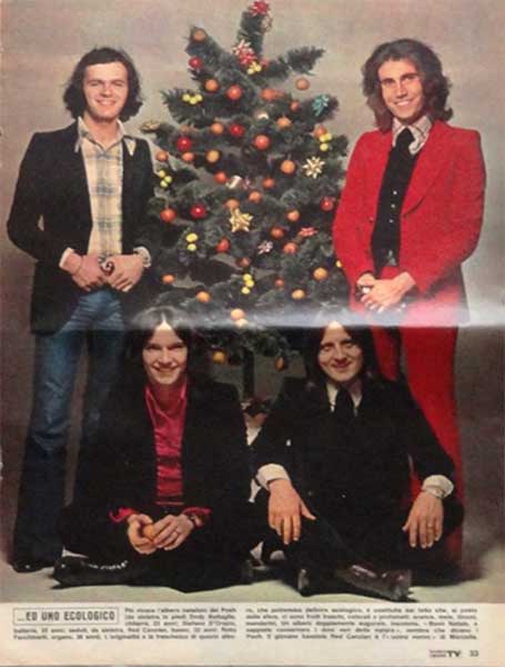 23.12.1973 - Sorrisi e Canzoni TV - Due proposte originali per l'albero 01.11.1973 - Intrepido - Numero 44 - Nostro padre è Puccini, di Lello D'Argenzio23.12.1973 - Sorrisi e Canzoni TV - Due proposte originali per l'albero